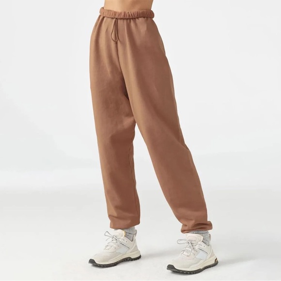 Joah Brown Oversized Joggers - Picture 5 of 15